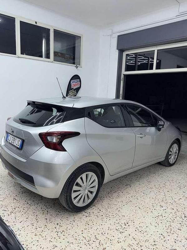 Usata Nissan Micra 92 CV (67 kW) 2022 Argento Utilitaria