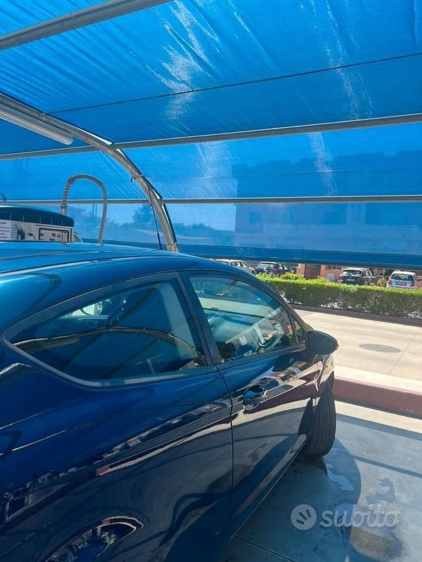 Usata Ford Fiesta 75 CV (55 kW) 2015 Utilitaria