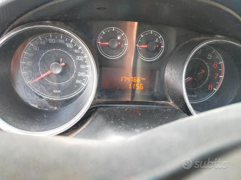 Usata Fiat Bravo 90 CV (66 kW) 2007 Grigio Utilitaria