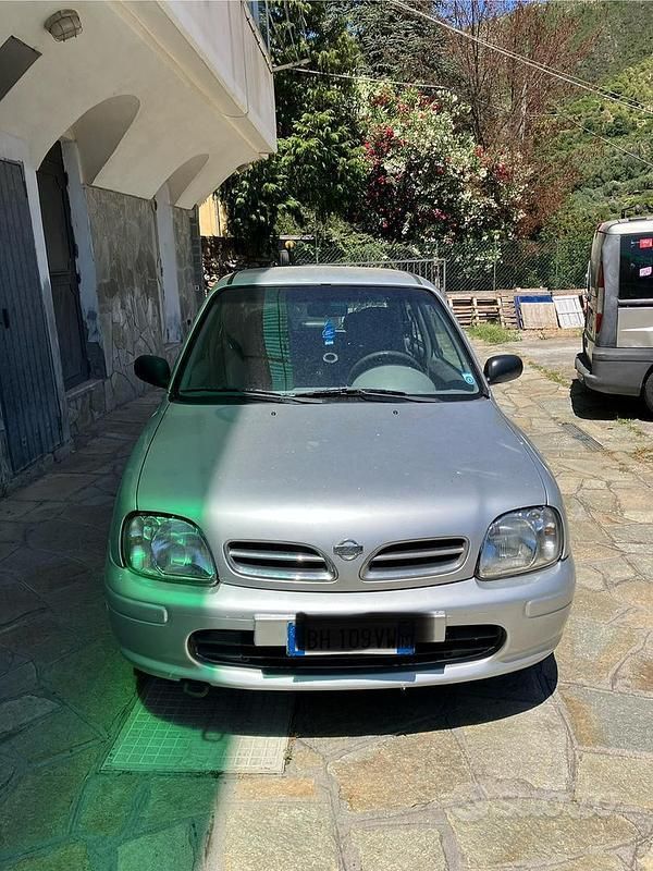 Usata 2000 Nissan Micra Due volumi | 1300 € (Buon prezzo) - Immagine 1/4