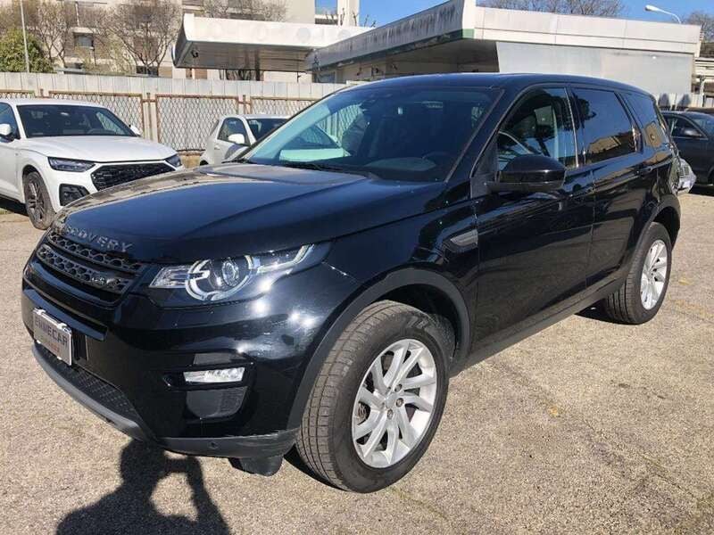 Nero Usata 2019 Land Rover Discovery Sport SE SUV | 16.000 € (Super prezzo) - Immagine 1/4