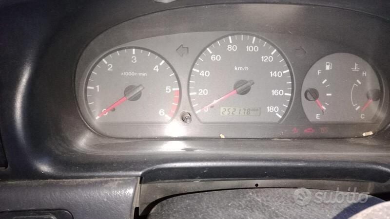 Usata Ford Ranger 109 CV (80 kW) 2002 Grigio Pick-up