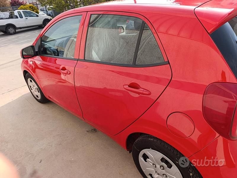 Usata Kia Picanto 2020 Rosso Utilitaria