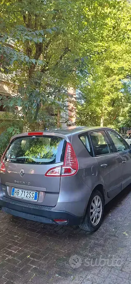 Usata Renault Scenic E-Tech 110 CV (80 kW) 2011 Monovolume