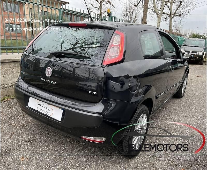 Usata Fiat Punto Evo Dynamic 70 CV (51 kW) 2009 Nero Utilitaria