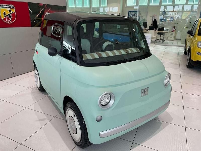 Azzurro Nuova 2025 Fiat Topolino Utilitaria | 9200 € - Immagine 1/4