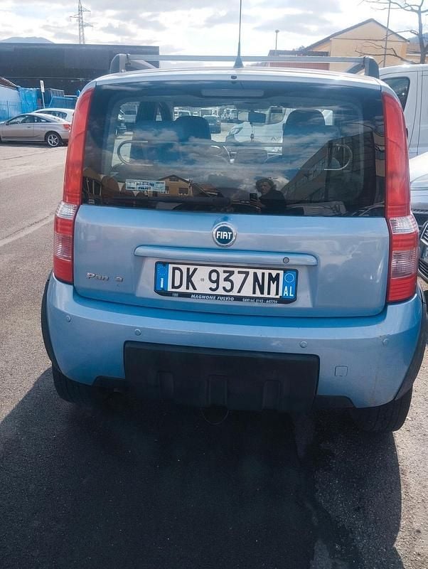 Usata Fiat Panda 4x4 Climbing 69 CV (50 kW) 2007 Blu Utilitaria