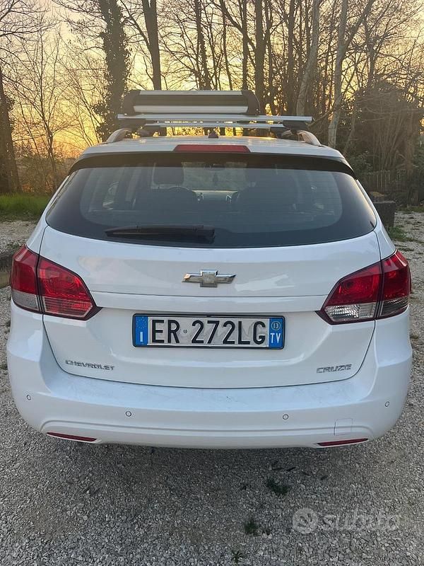 Usata Chevrolet Cruze LT 131 CV (96 kW) 2013 Bianco Station wagon