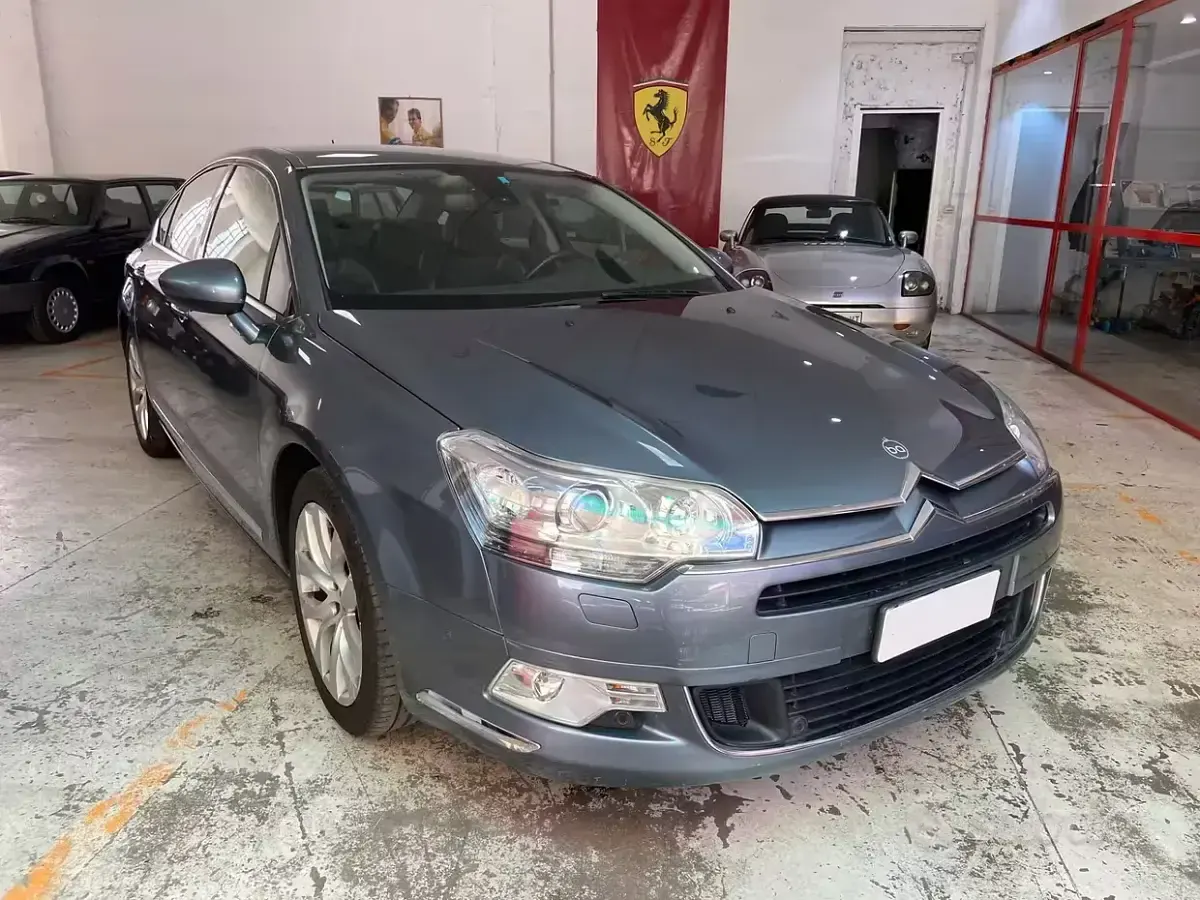 Usata Citroën C5 Exclusive 125 CV (91 kW) 2010 Grigio Berlina
