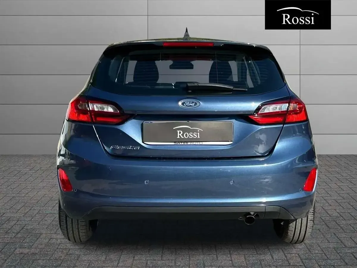 Usata Ford Fiesta Titanium 75 CV (55 kW) 2023 Blu metallizzato Utilitaria
