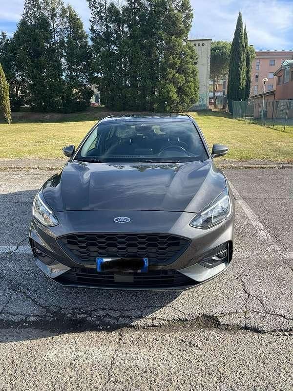 Usata Ford Focus ST-Line 120 CV (88 kW) 2021 Grigio Berlina