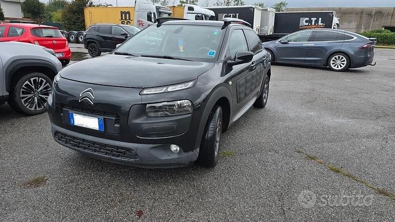 Usata Citroën C4 Cactus 100 CV (73 kW) 2016 Nero Utilitaria