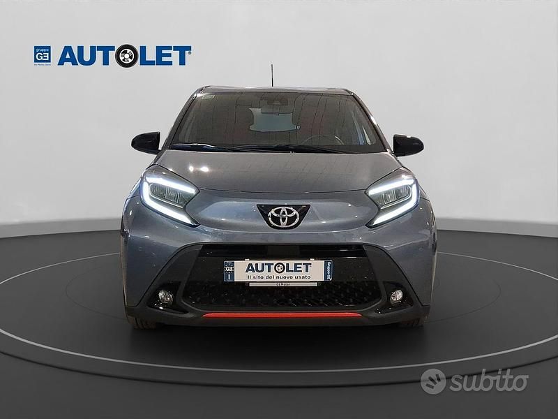 Usata Toyota Aygo X 72 CV (52 kW) 2023 Blu SUV