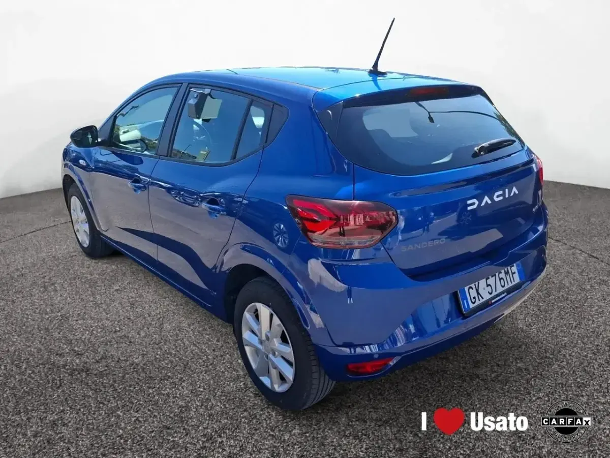 Usata Dacia Sandero Comfort 92 CV (67 kW) 2023 Blu Utilitaria