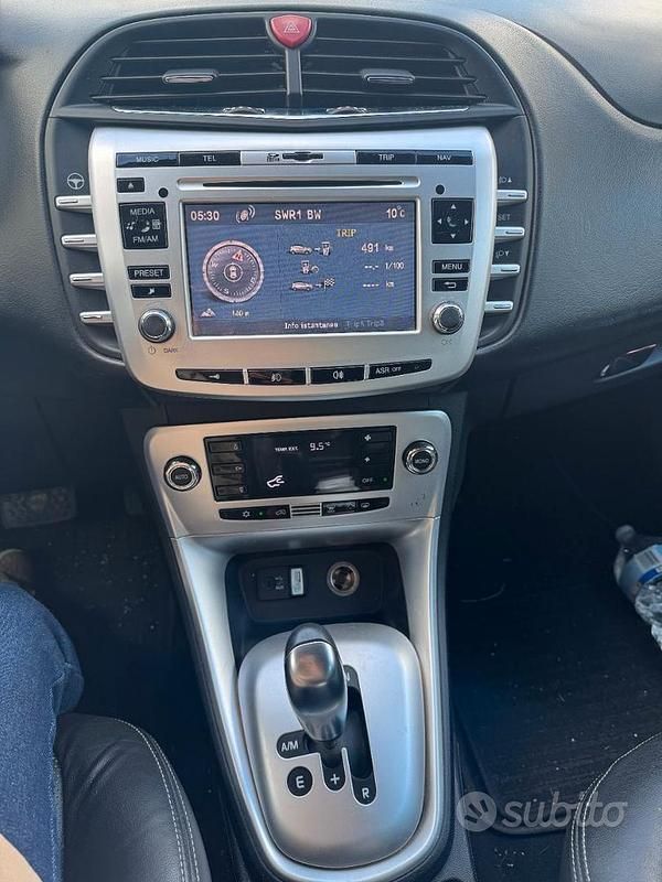 Usata Lancia Delta 120 CV (88 kW) 2013 Utilitaria