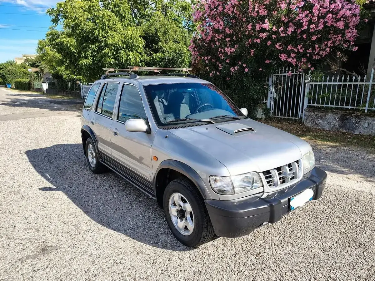 Usata Kia Sportage 83 CV (61 kW) 2001 Grigio SUV
