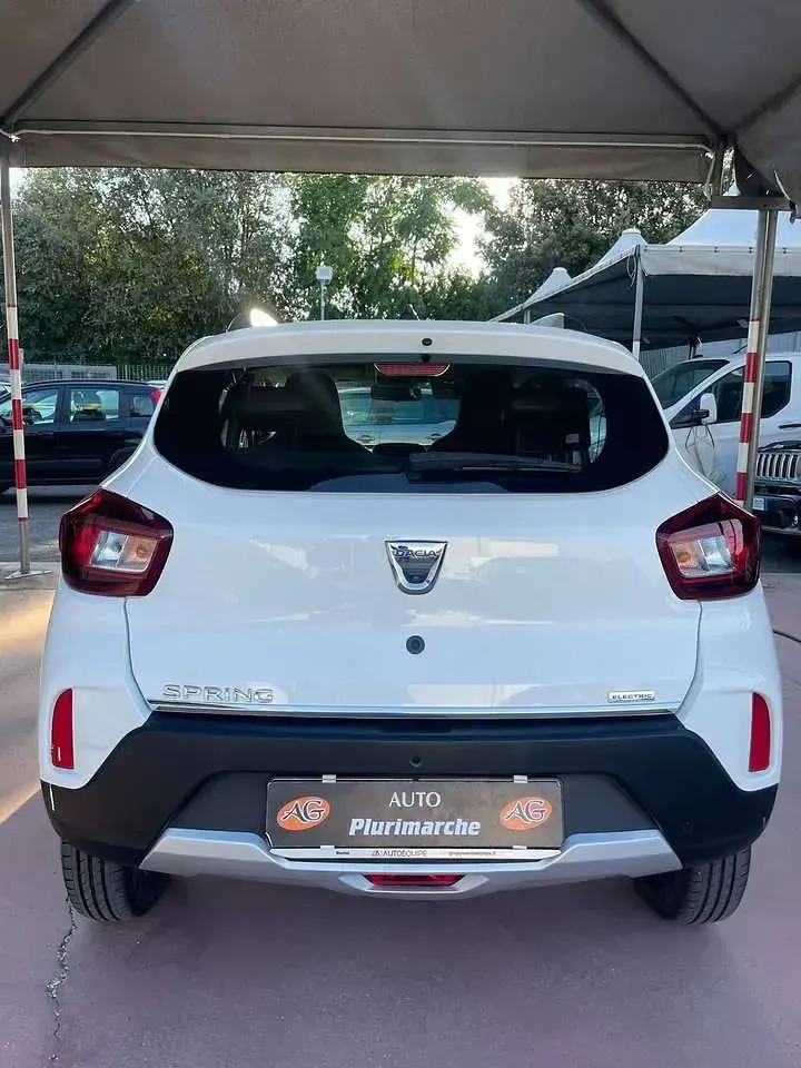 Usata Dacia Spring Comfort Plus 19 kW (26 CV) 2021 Bianco Utilitaria