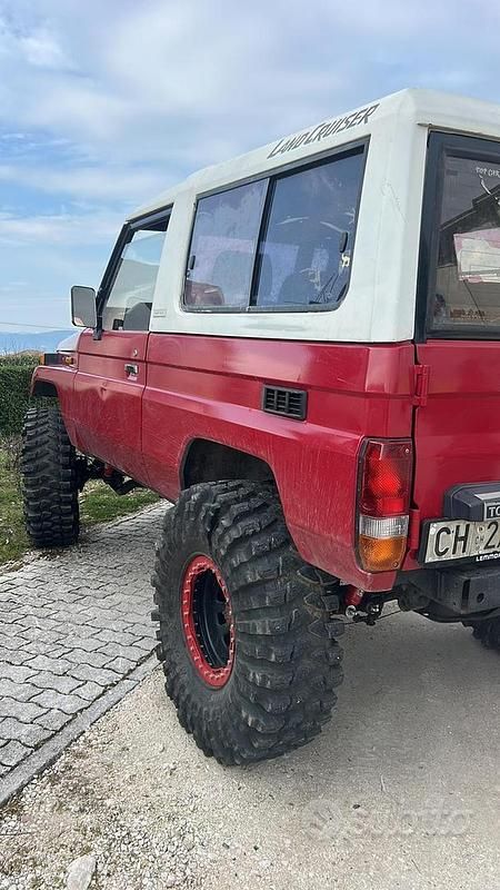Usata Toyota Land Cruiser 99 CV (72 kW) 1987 Rosso SUV