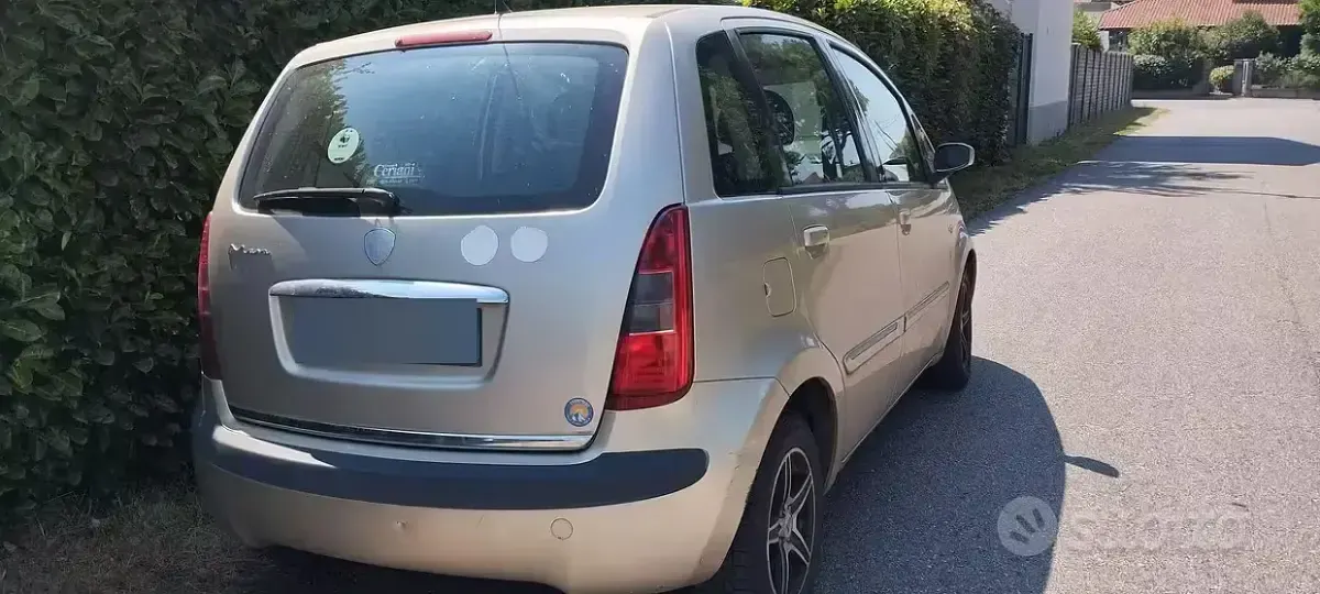 Usata Lancia Musa 95 CV (69 kW) 2006 Monovolume