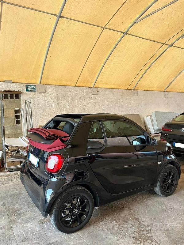 Usata Smart ForTwo Cabrio 2017 Nero Cabrio