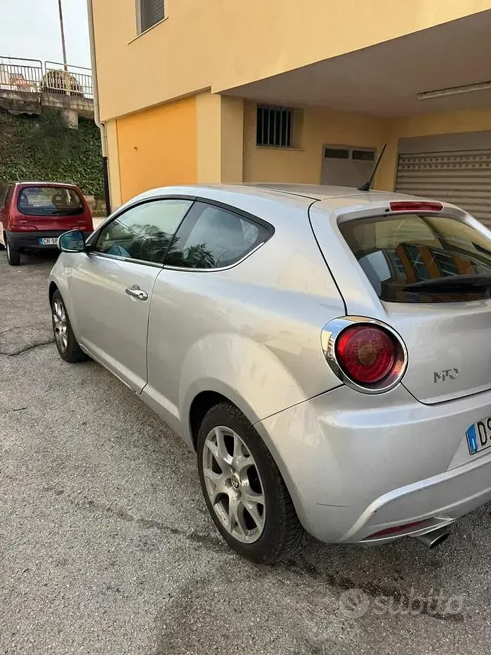 Usata Alfa Romeo MiTo 120 CV (88 kW) 2008 Grigio Utilitaria