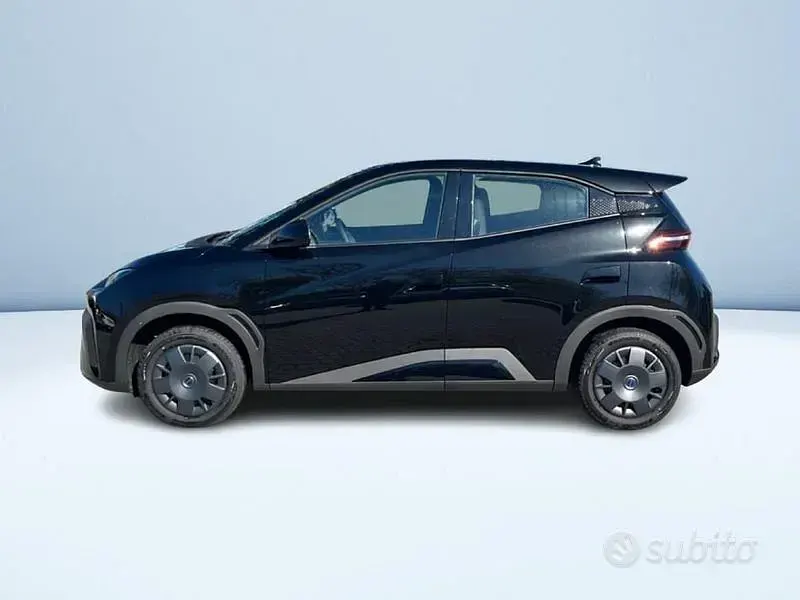 Nuova BYD Dolphin Surf Active 2026 Nero Utilitaria