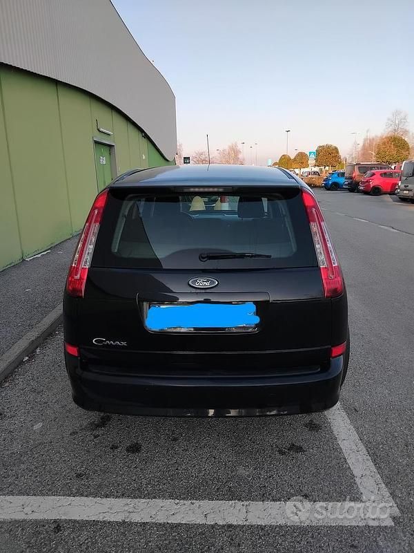Begagnad Ford C-MAX 90 HK (66 kW) 2008 Svart Minibuss