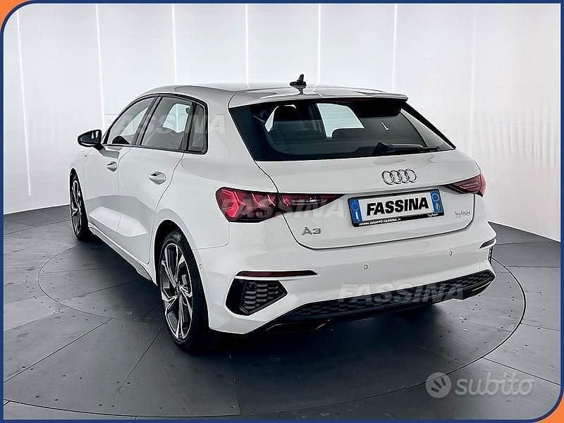 Usata Audi A3 S-Line 110 CV (80 kW) 2023 Bianco Berlina