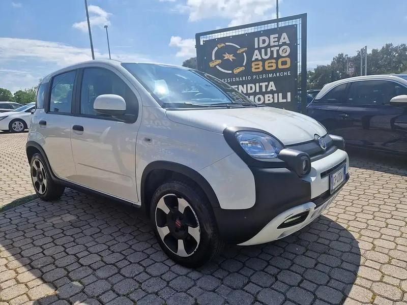 Usata Fiat Panda Cross Cross 69 CV (50 kW) 2023 Utilitaria