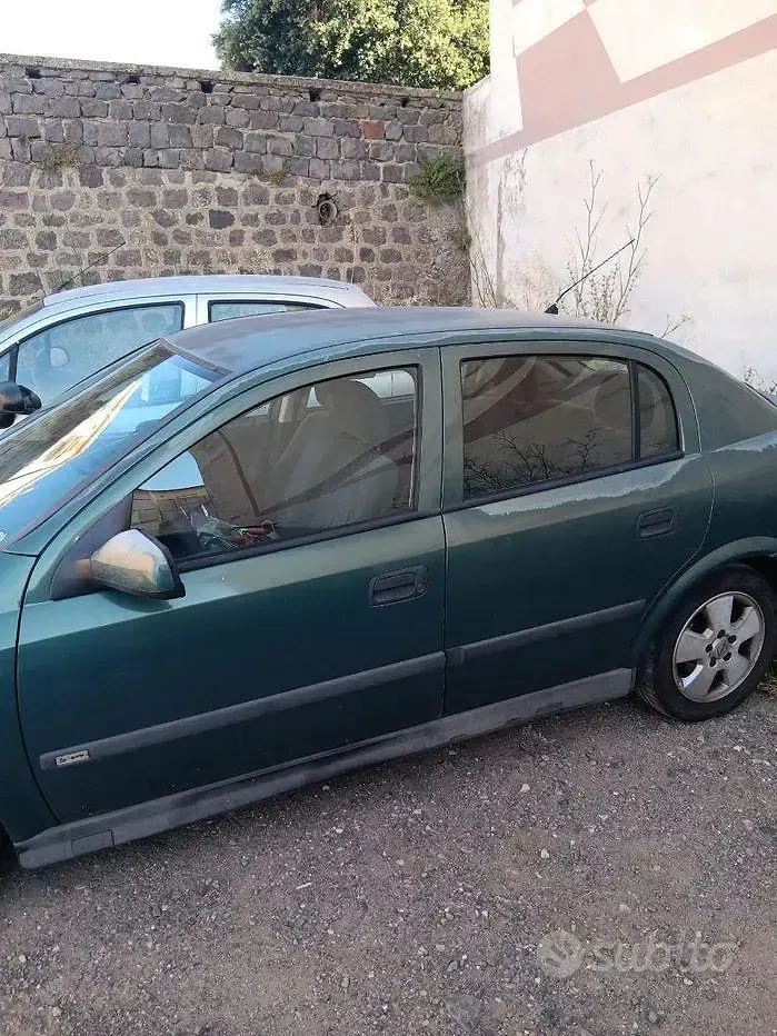 Usata Opel Astra 101 CV (74 kW) 2002 Verde Berlina