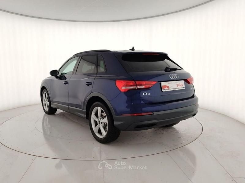 Usata Audi Q3 Advanced 150 CV (110 kW) 2021 Blu metallizzato SUV