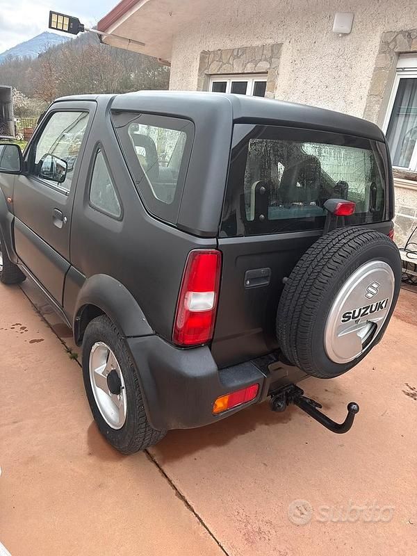 Usata Suzuki Jimny 2004 Nero SUV
