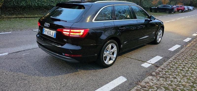 Usata Audi A4 Sport 190 CV (139 kW) 2017 Nero Berlina