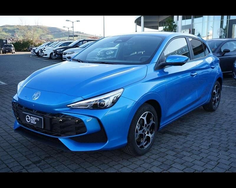 Nuova MG MG3 Luxury 102 CV (75 kW) 2026 Como blue Utilitaria