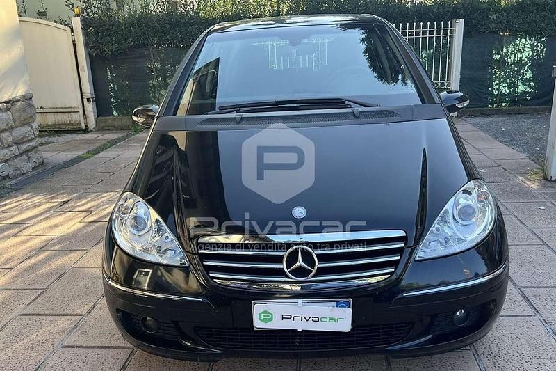 Usata Mercedes A180 Elegance 109 CV (80 kW) 2007 Nero Utilitaria