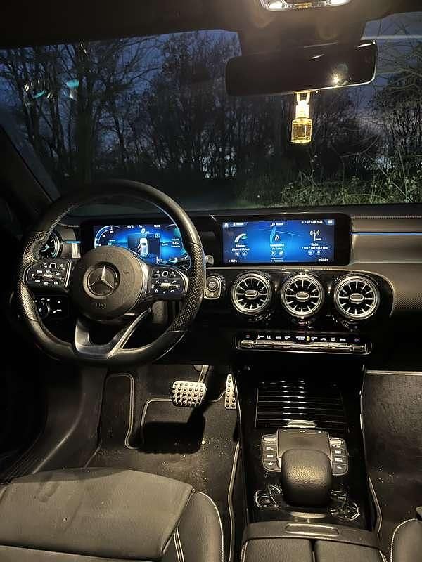 Usata Mercedes A180 Premium 116 CV (85 kW) 2021 Berlina