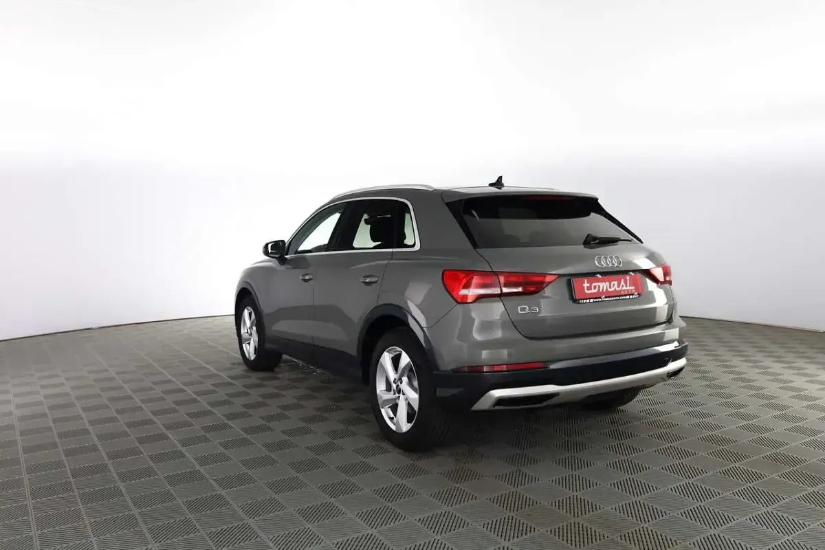 Usata Audi Q3 Advanced 150 CV (110 kW) 2022 Grigio cronos SUV