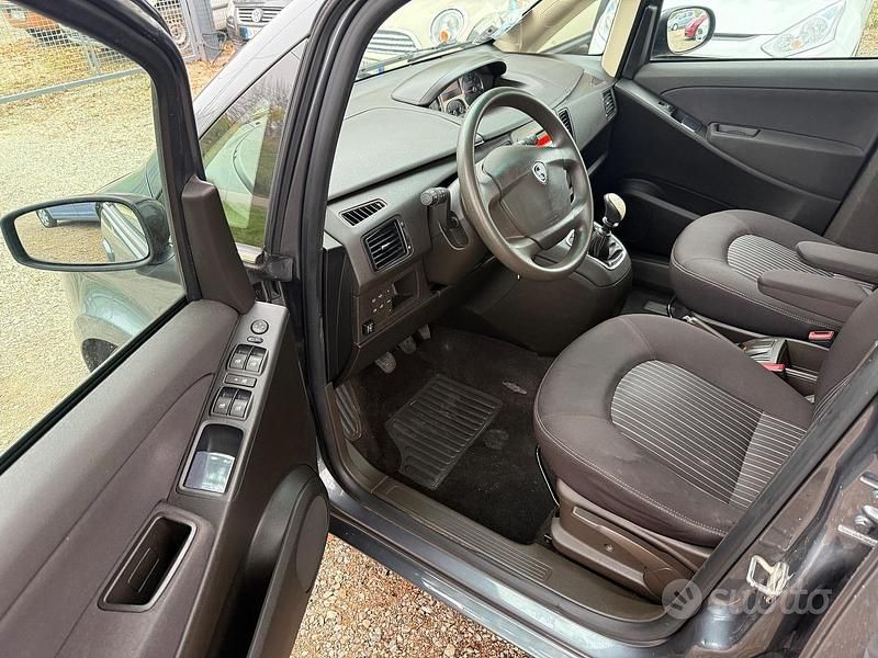 Usata Lancia Musa 77 CV (56 kW) 2009 Other Monovolume