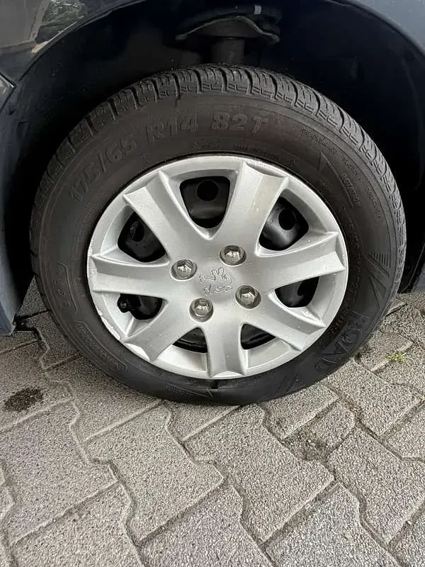 Usata Peugeot 206 60 CV (44 kW) 2011 Berlina