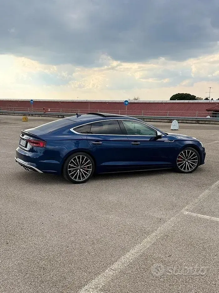 Usata Audi A5 218 CV (160 kW) 2019 Bluazzurro Coupé