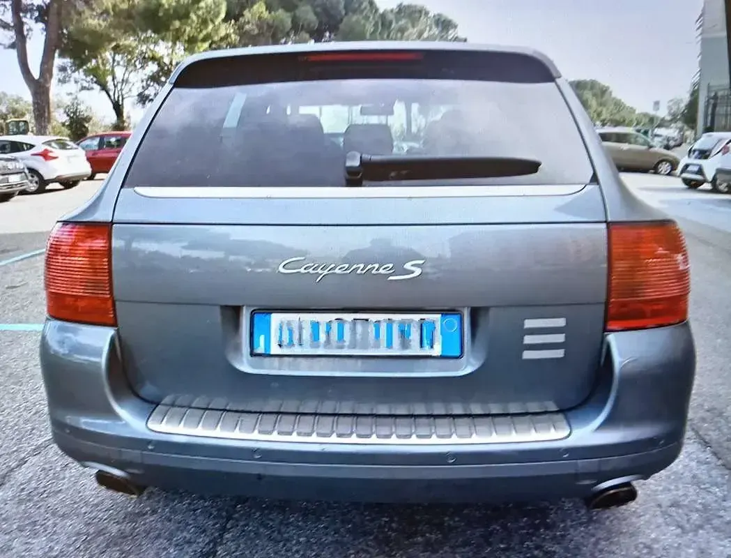Usata Porsche Cayenne S 349 CV (256 kW) 2005 Grigio SUV