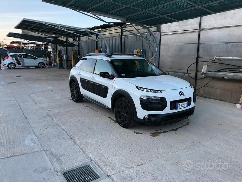 Usata Citroën C4 Cactus 99 CV (72 kW) 2016 Utilitaria