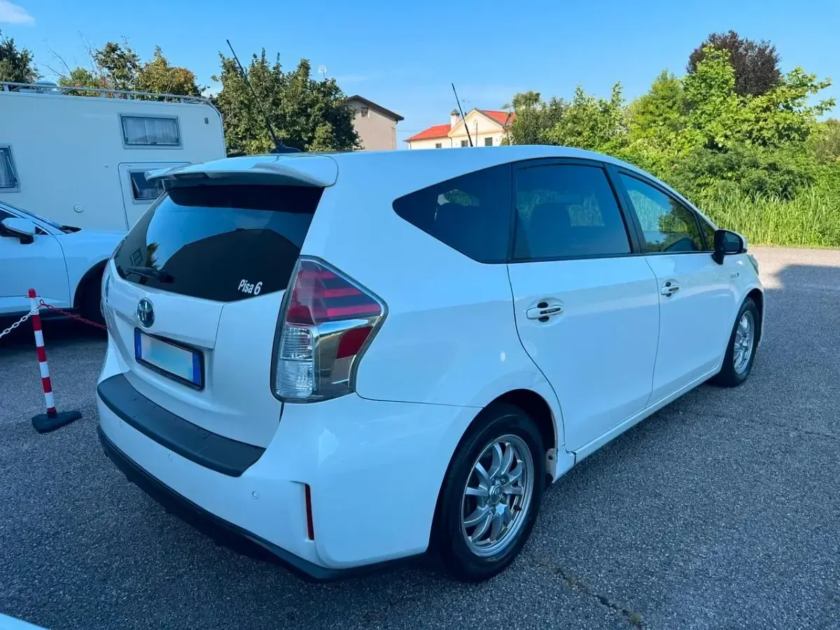 Usata Toyota Prius+ Active 99 CV (72 kW) 2016 Bianco Monovolume