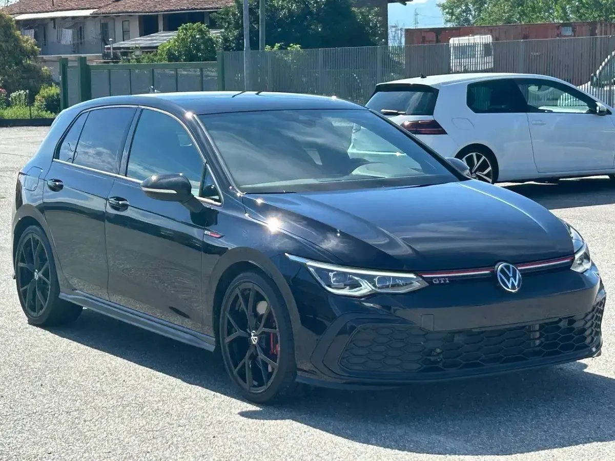 Usata VW Golf VIII GTI 245 CV (180 kW) 2023 Nero Berlina