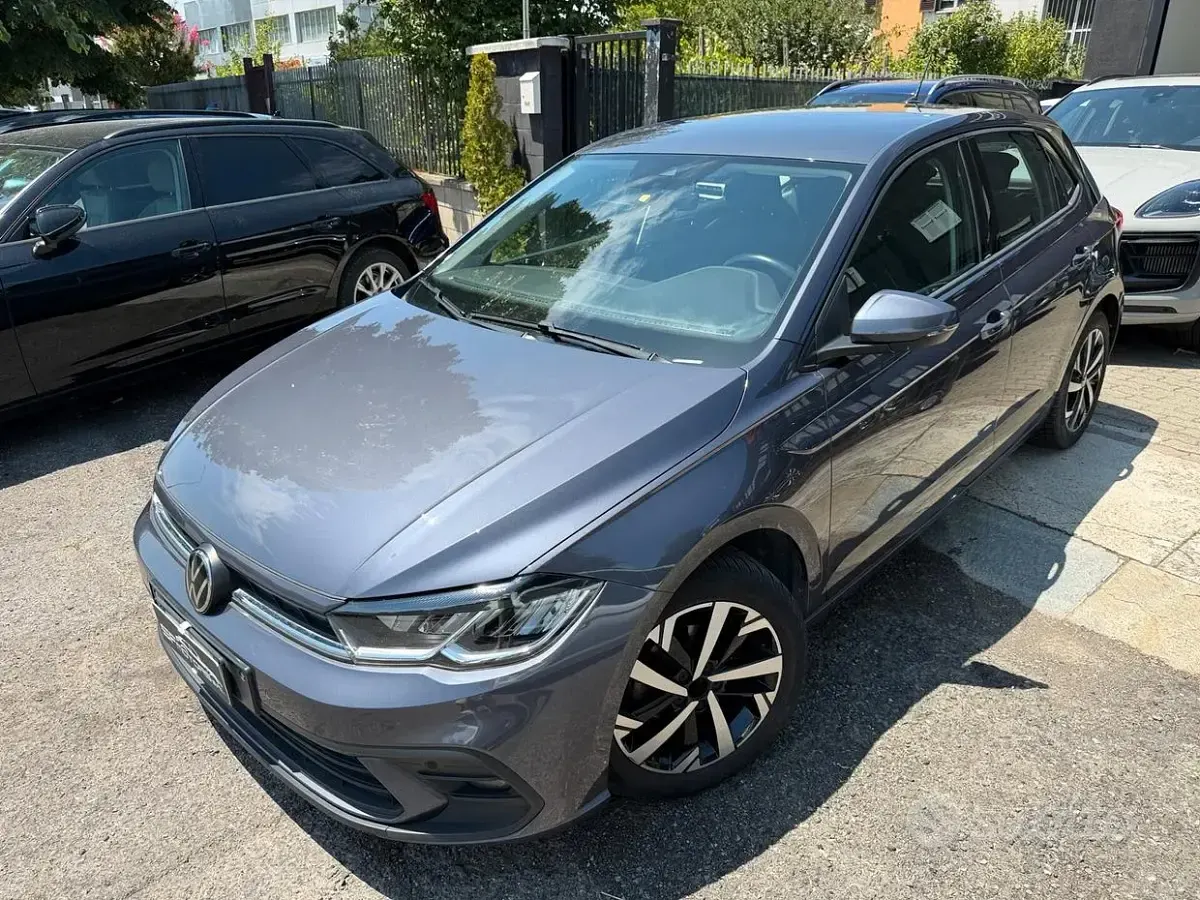 Usata VW Polo Style 95 CV (69 kW) 2023 Grigio Utilitaria