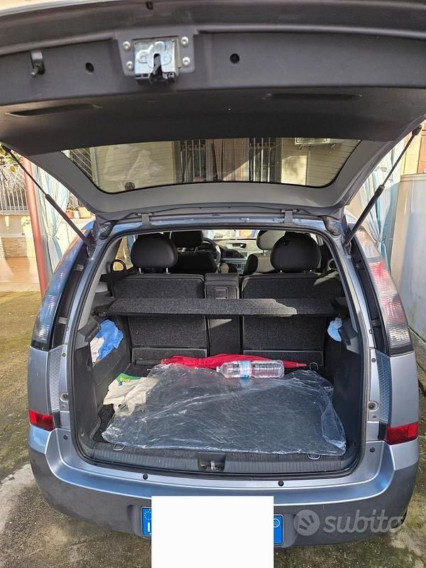 Usata Opel Meriva 110 CV (80 kW) 2008 Grigio Monovolume