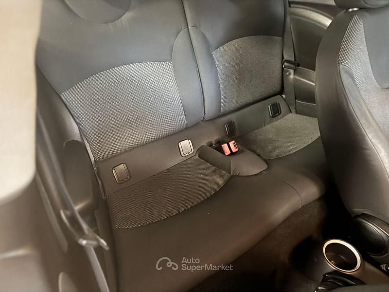 Usata Mini ONE 75 CV (55 kW) 2010 Utilitaria