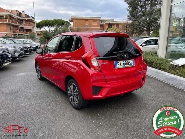 Usata Honda Jazz Elegance 102 CV (75 kW) 2017 Rosso Utilitaria