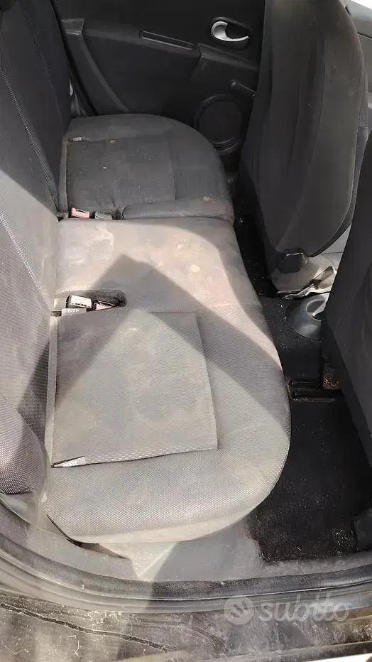 Usata Renault Clio II 2007 Nero Berlina