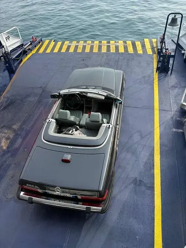 Usata Mercedes 560 241 CV (177 kW) 1987 Nero Cabrio
